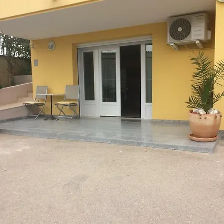 Apartment Ema *