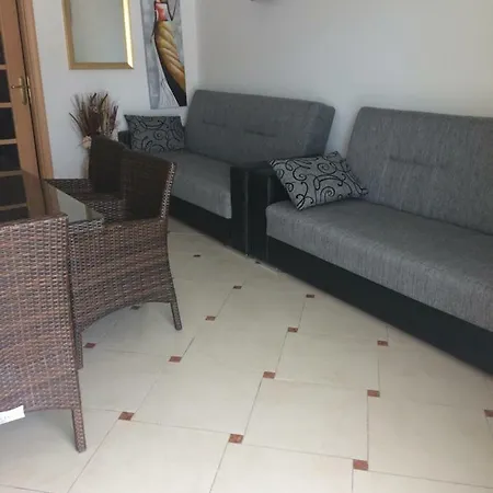 Apartment Ema *