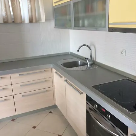 Ema Apartment
