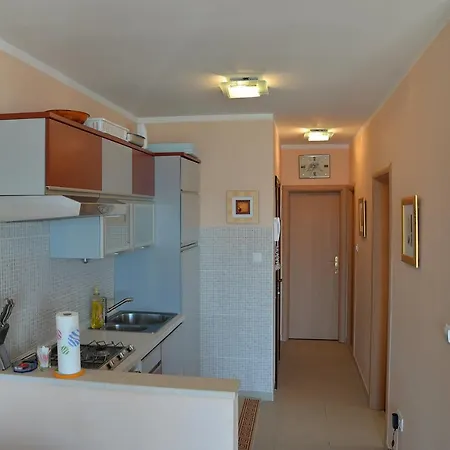 Ema Apartment