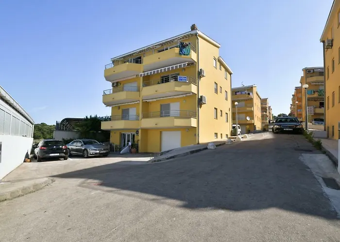 Ema Διαμέρισμα