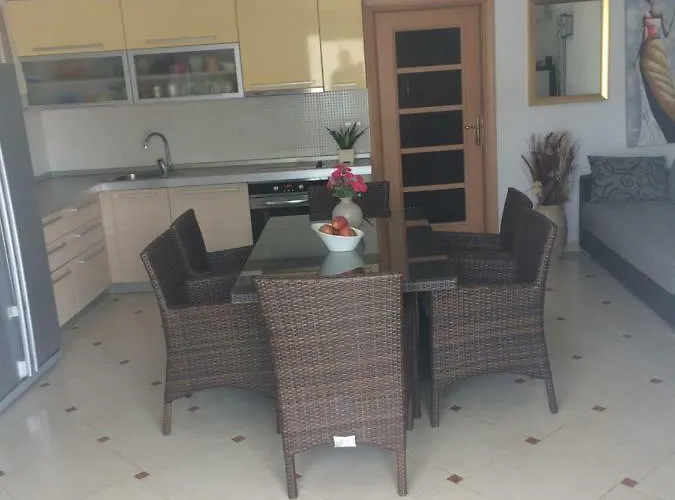 Ema Διαμέρισμα *