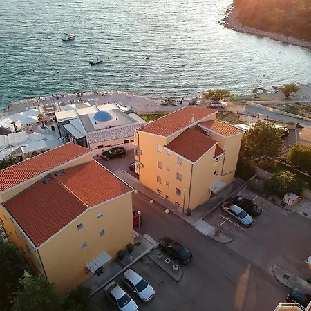 Ema Kožino